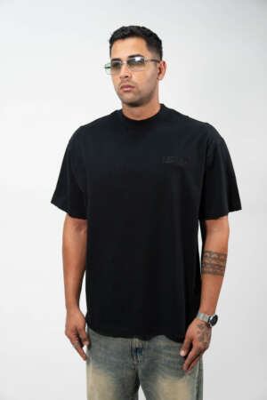 Oversized Tee | High Collar | Black