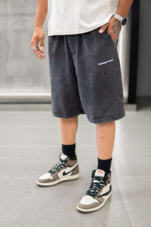 Short – Acid Wash | Black