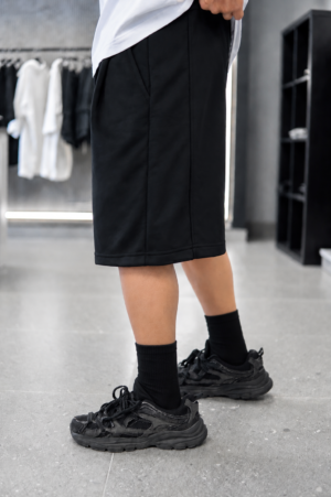 Black - Oversized Short